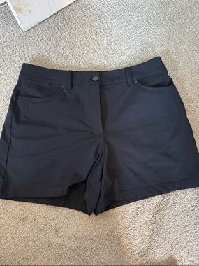 lululemon athletica Women's Black Athletic Shorts